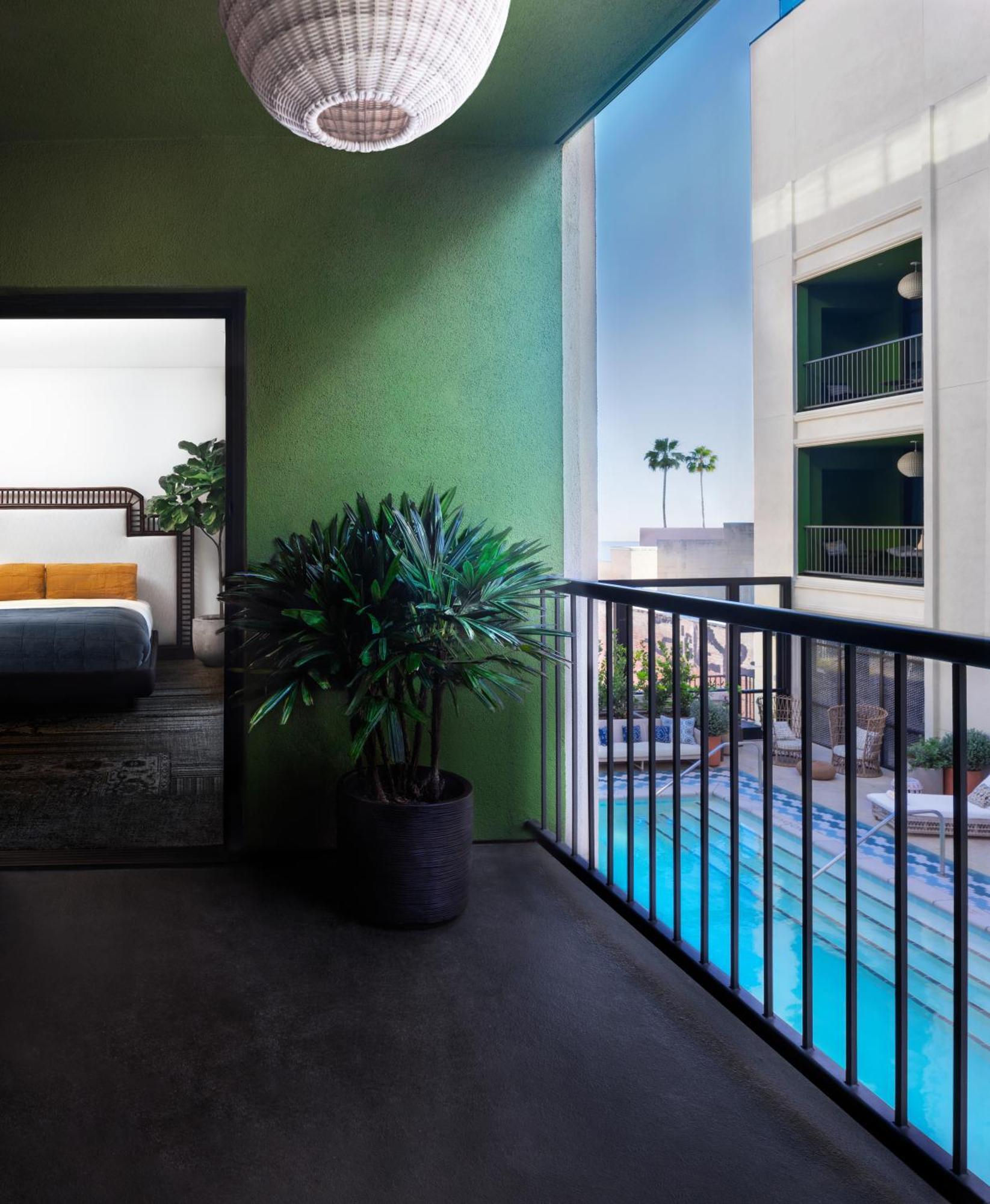 The Aster Hotel Los Angeles