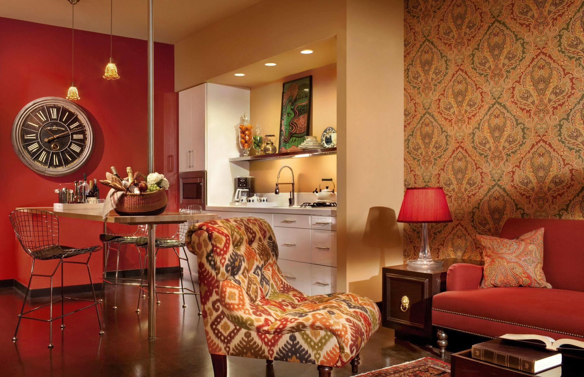 The Aster Hotel 5*